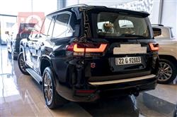 تۆیۆتا لاند کروزەر